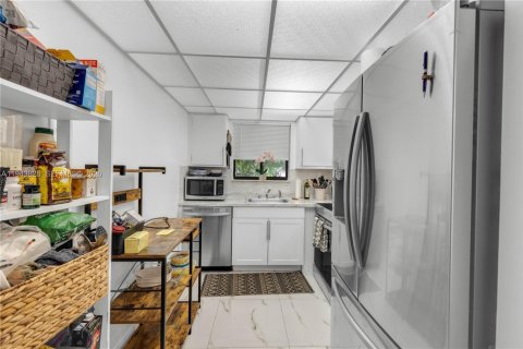 Villa ou maison à vendre à Pompano Beach, Floride: 2 chambres, 84.08 m2 № 2001172 - photo 2