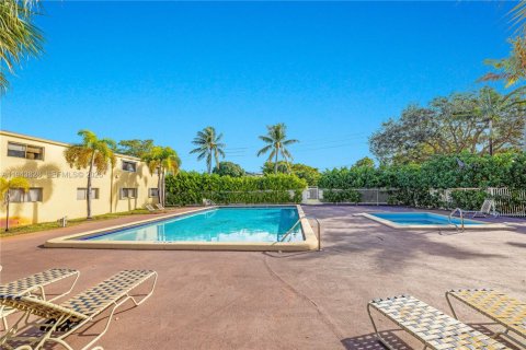 Villa ou maison à vendre à Pompano Beach, Floride: 2 chambres, 84.08 m2 № 2001172 - photo 15