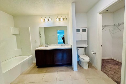 Villa ou maison à louer à Auburndale, Floride: 4 chambres, 157.56 m2 № 1823002 - photo 13