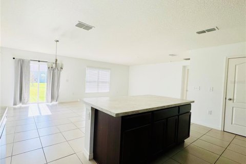 Villa ou maison à louer à Auburndale, Floride: 4 chambres, 157.56 m2 № 1823002 - photo 21