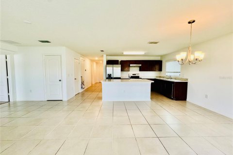 Villa ou maison à louer à Auburndale, Floride: 4 chambres, 157.56 m2 № 1823002 - photo 8