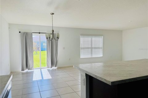 Villa ou maison à louer à Auburndale, Floride: 4 chambres, 157.56 m2 № 1823002 - photo 18