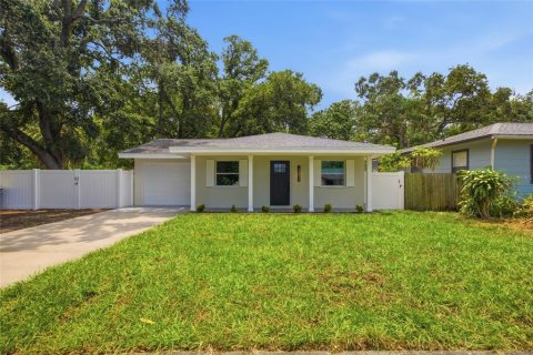 House in Clearwater, Florida 3 bedrooms, 95.88 sq.m. № 2205007