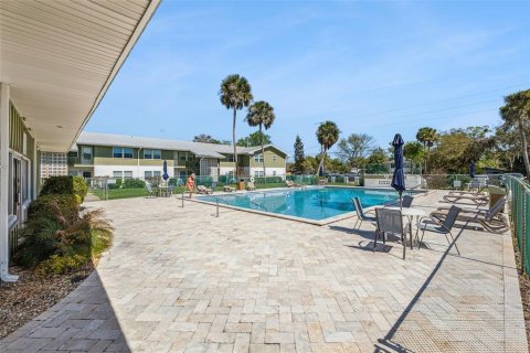 Condo in Holly Hill, Florida, 1 bedroom № 2105108 - photo 20