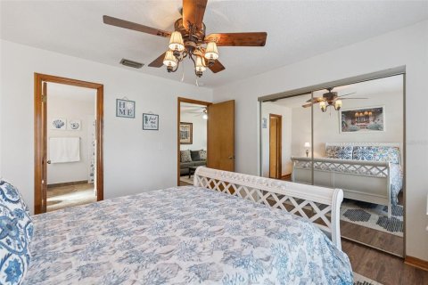 Condo in Holly Hill, Florida, 1 bedroom № 2105108 - photo 13