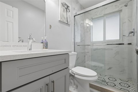 House in Wellington, Florida 3 bedrooms, 117.61 sq.m. № 2069929 - photo 14