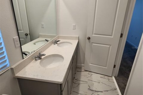 Touwnhouse à vendre à Orlando, Floride: 4 chambres, 155.89 m2 № 2420037 - photo 23