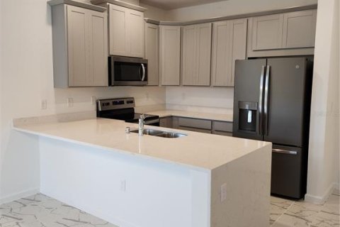 Touwnhouse à vendre à Orlando, Floride: 4 chambres, 155.89 m2 № 2420037 - photo 6