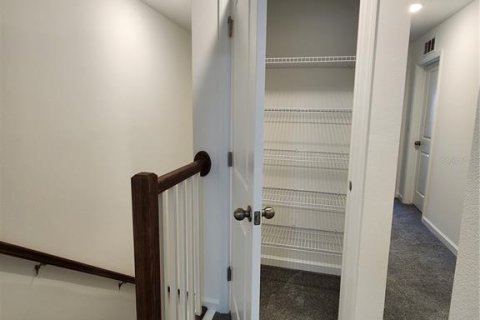 Touwnhouse à vendre à Orlando, Floride: 4 chambres, 155.89 m2 № 2420037 - photo 17