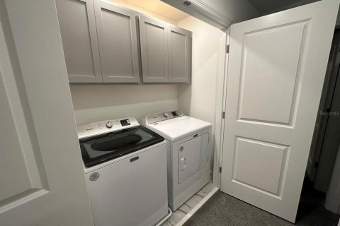 Touwnhouse à vendre à Orlando, Floride: 4 chambres, 155.89 m2 № 2420037 - photo 27