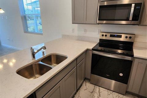 Touwnhouse à vendre à Orlando, Floride: 4 chambres, 155.89 m2 № 2420037 - photo 9