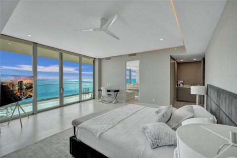 Condo in Sunny Isles Beach, Florida, 4 bedrooms  № 1806104 - photo 29