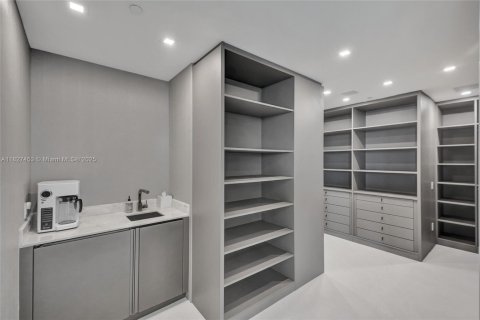 Condo in Sunny Isles Beach, Florida, 4 bedrooms  № 1806104 - photo 30