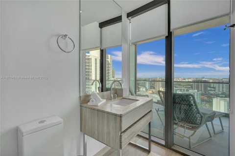Condo in Sunny Isles Beach, Florida, 4 bedrooms  № 1806104 - photo 16