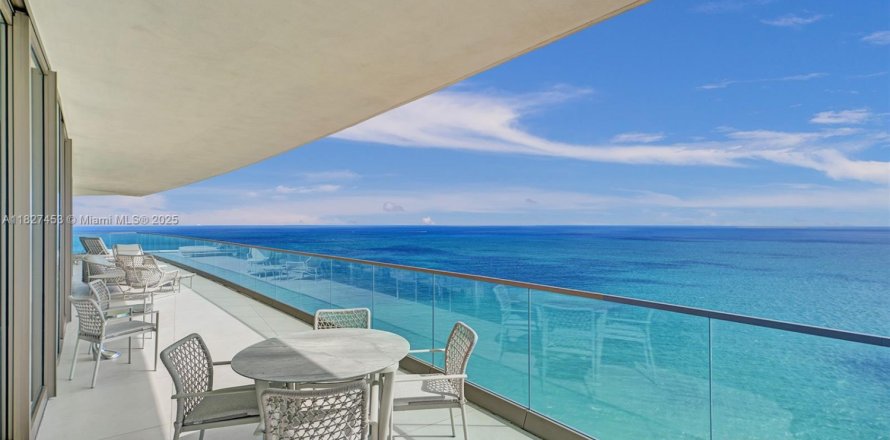 Condo in Sunny Isles Beach, Florida, 4 bedrooms № 1806104