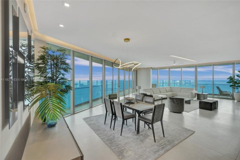 Condo in Sunny Isles Beach, Florida, 4 bedrooms  № 1806104 - photo 8