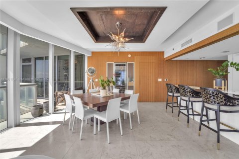 Copropriété à louer à Miami, Floride: 3 chambres, 183.67 m2 № 2021159 - photo 8