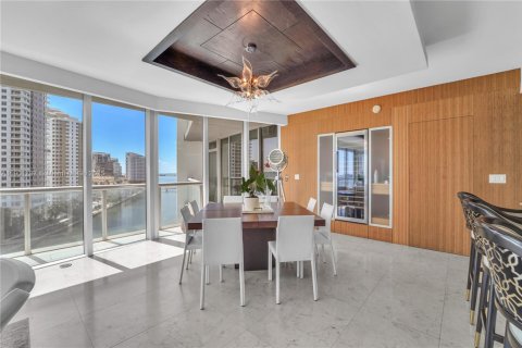 Copropriété à louer à Miami, Floride: 3 chambres, 183.67 m2 № 2021159 - photo 7