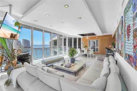 Condo à Miami, Floride, 3 chambres  № 2021159