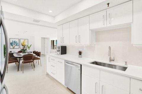 Купить кондоминиум в Бока-Ратон, Флорида 4 комнаты, 121.24м2, № 2083691 - фото 16