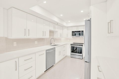 Купить кондоминиум в Бока-Ратон, Флорида 4 комнаты, 121.24м2, № 2083691 - фото 18