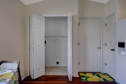 House in Mount Dora, Florida 2 bedrooms, 97.45 sq.m. № 2395997 - photo 16