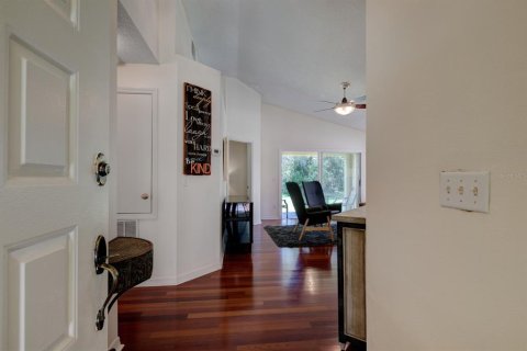 House in Mount Dora, Florida 2 bedrooms, 97.45 sq.m. № 2395997 - photo 4
