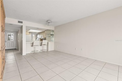 Купить кондоминиум в Порт-Ричи, Флорида 5 комнат, 95.22м2, № 1724582 - фото 11