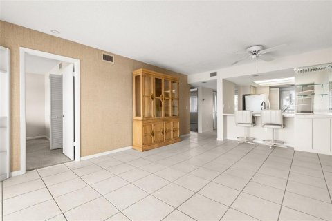 Купить кондоминиум в Порт-Ричи, Флорида 5 комнат, 95.22м2, № 1724582 - фото 9