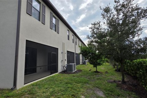 Townhouse in Bradenton, Florida 3 bedrooms, 174.56 sq.m. № 2396681 - photo 19