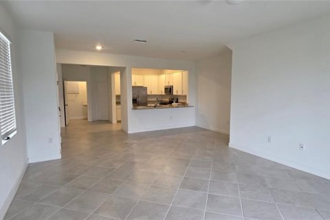 Townhouse in Bradenton, Florida 3 bedrooms, 174.56 sq.m. № 2396681 - photo 6