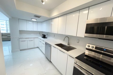 Condominio en venta en Aventura, Florida, 2 dormitorios, 116.22 m2 № 1603418 - foto 10