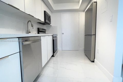 Condominio en venta en Aventura, Florida, 2 dormitorios, 116.22 m2 № 1603418 - foto 15