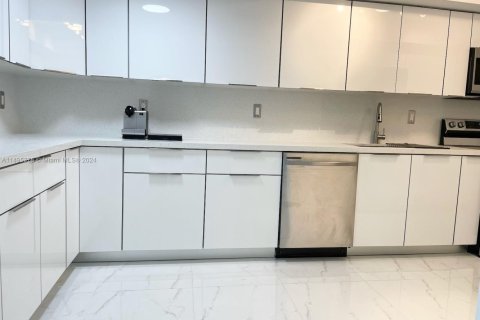 Condominio en venta en Aventura, Florida, 2 dormitorios, 116.22 m2 № 1603418 - foto 27