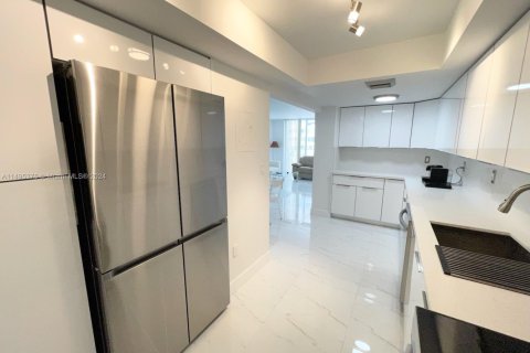 Condominio en venta en Aventura, Florida, 2 dormitorios, 116.22 m2 № 1603418 - foto 12