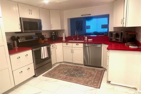 Снять в аренду кондоминиум в Пальметто, Флорида 5 комнат, 151.9м2, № 1124460 - фото 12
