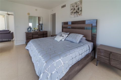 Copropriété à louer à Sunny Isles Beach, Floride: 2 chambres, 132.2 m2 № 2262470 - photo 7