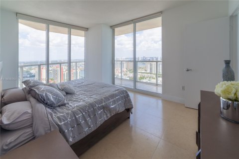 Copropriété à louer à Sunny Isles Beach, Floride: 2 chambres, 132.2 m2 № 2262470 - photo 10