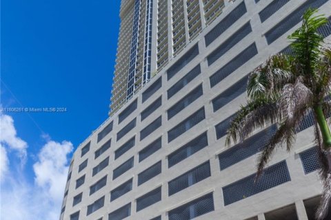 Condo à Sunny Isles Beach, Floride, 2 chambres  № 2262470