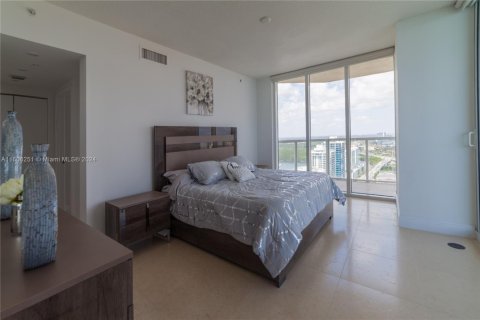 Copropriété à louer à Sunny Isles Beach, Floride: 2 chambres, 132.2 m2 № 2262470 - photo 9