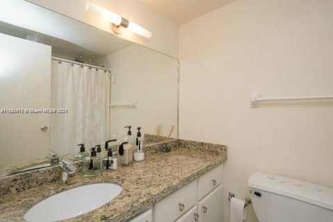 Condominio en venta en Miami Beach, Florida, 50.45 m2 № 1875108 - foto 17