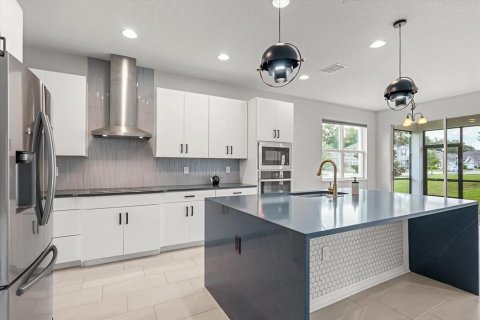 Купить виллу или дом в Санфорд, Флорида 13 комнат, 331.01м2, № 1782647 - фото 4