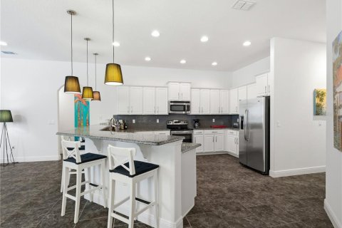 Villa ou maison à vendre à New Smyrna Beach, Floride: 4 chambres, 231.51 m2 № 2218312 - photo 15
