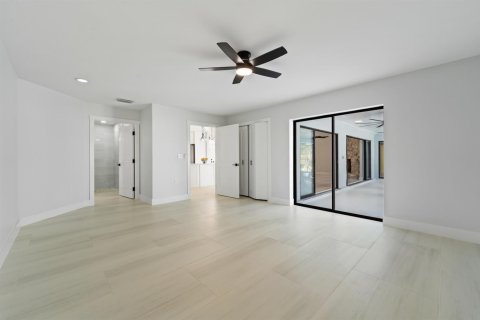 Casa en venta en Stuart, Florida, 4 dormitorios, 253.07 m2 № 2077739 - foto 16