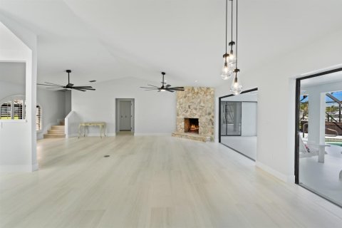 Casa en venta en Stuart, Florida, 4 dormitorios, 253.07 m2 № 2077739 - foto 5
