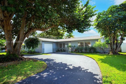 Villa ou maison à Hollywood, Floride 3 chambres, 146.79 m2 № 2089907