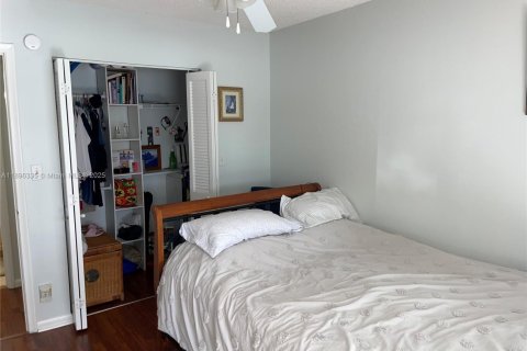 Снять в аренду кондоминиум в Коконат Крик, Флорида 2 спальни, 93.09м2, № 1950599 - фото 17