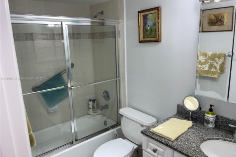 Снять в аренду кондоминиум в Коконат Крик, Флорида 2 спальни, 93.09м2, № 1950599 - фото 20