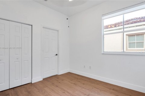 Touwnhouse à vendre à Miramar, Floride: 3 chambres, 116.22 m2 № 1975037 - photo 27