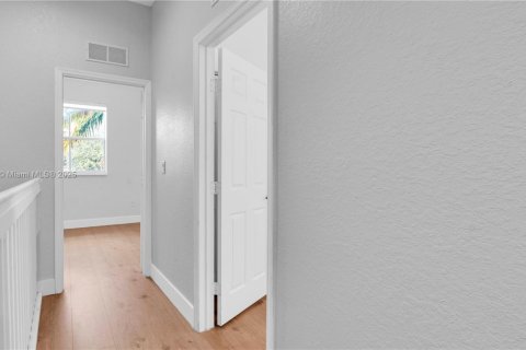 Touwnhouse à vendre à Miramar, Floride: 3 chambres, 116.22 m2 № 1975037 - photo 24